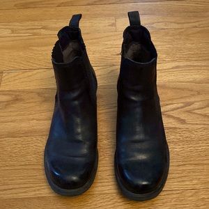 Chelsea boots